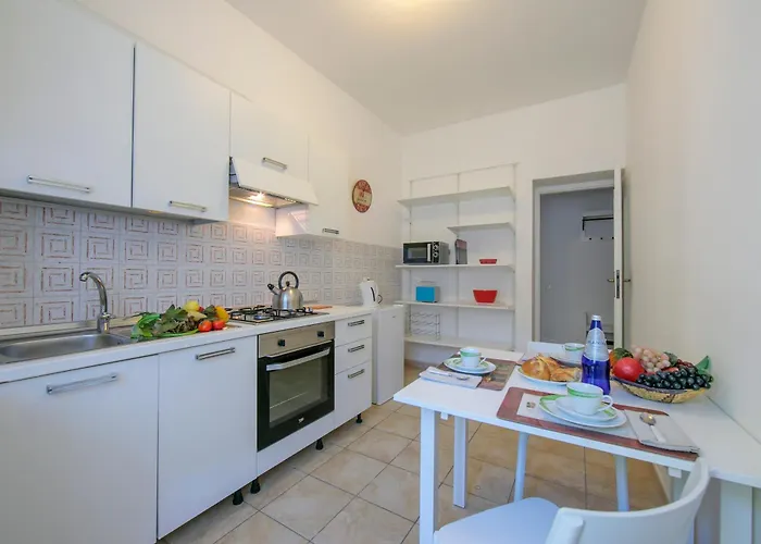 Apartment Casa Al Caprifoglio 600m From - Happy *