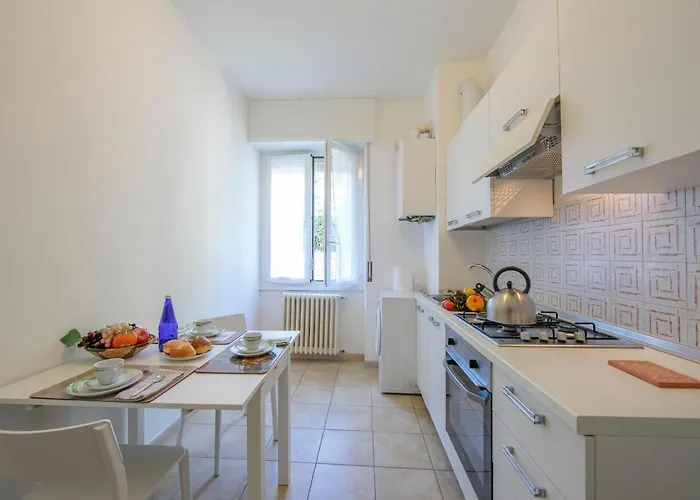 Apartment Casa Al Caprifoglio 600m From - Happy