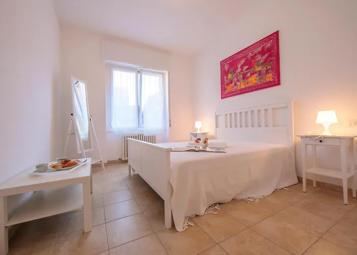 Apartment Casa Al Caprifoglio 600m From - Happy Ispra