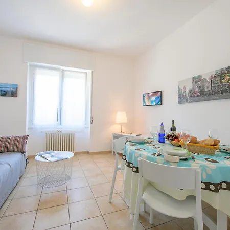 公寓 Casa Al Caprifoglio 600m From - Happy 伊斯普拉